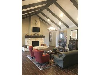 Resident lounge with wi-fi and tv